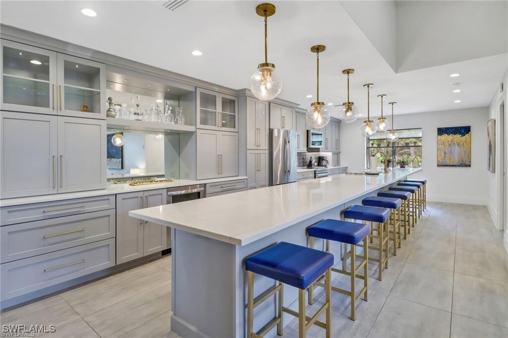 27052 Kindlewood Ln in Bonita Springs, FL - Foto de edificio