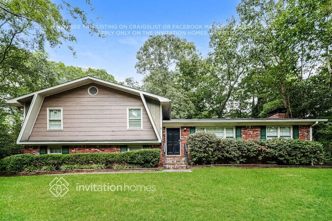 property at 2932 Karen Ln
