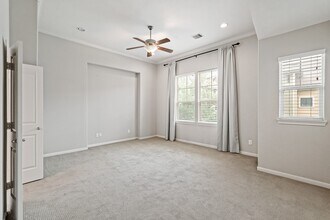 2429 Beall St in Houston, TX - Building Photo - Building Photo