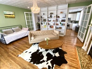 208 Walnut St, Unit LUXE L'Burg Loft in Lawrenceburg, IN - Building Photo - Building Photo