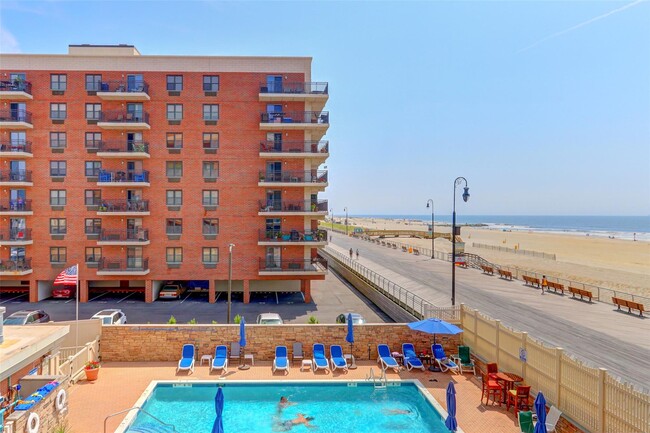 property at 260 W Broadway
