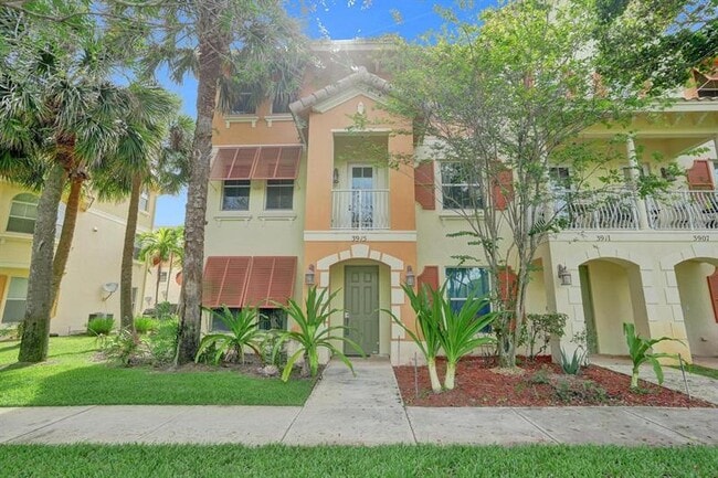 3915 Passion Flower Rd in Coconut Creek, FL - Foto de edificio - Building Photo