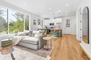 25 Onyx St in Larkspur, CA - Building Photo