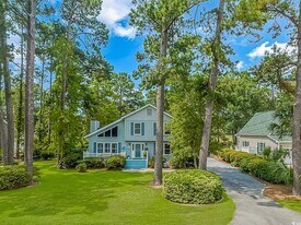 163 Parkview Dr in Pawleys Island, SC - Building Photo