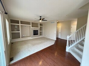 5914 S Ukraine St in Aurora, CO - Building Photo - Building Photo