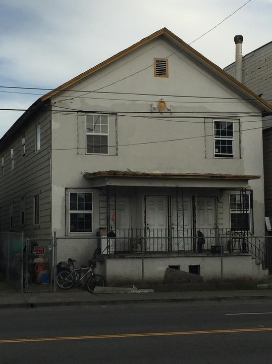 3404 Adeline St in Oakland, CA - Building Photo