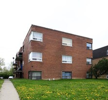 91 Neptune Dr in Toronto, ON - Building Photo