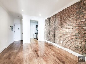 Mott Street in New York, NY - Building Photo