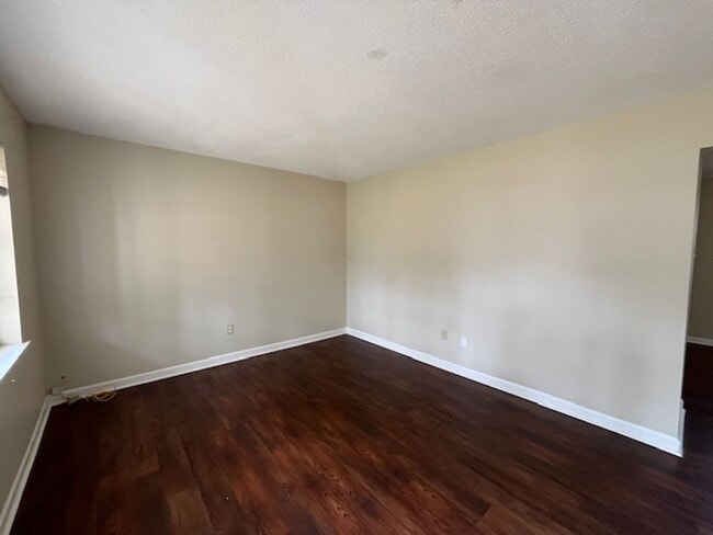 8257 Dottley Dr in Southaven, MS - Building Photo - Building Photo