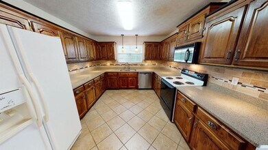 1517 Crestridge Dr in Maryville, TN - Building Photo - Building Photo
