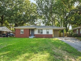 3710 Elm Park Rd in Memphis, TN - Building Photo