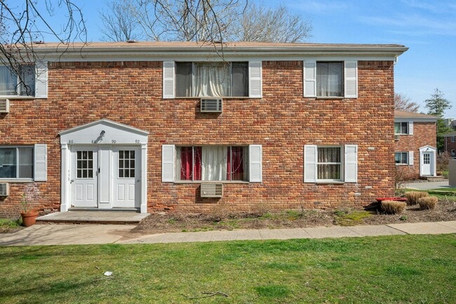 property at 180 Littleton Rd