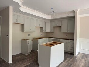 74 Rockingham Rd in Derry, NH - Building Photo - Building Photo