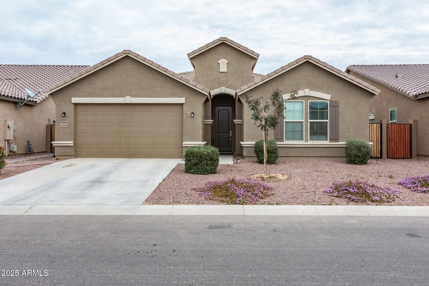 35549 N Bandolier Dr in San Tan Valley, AZ - Building Photo