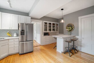 30 Oak St in Boston, MA - Building Photo - Building Photo