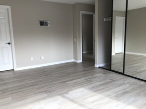 3167 Via Alicante in San Diego, CA - Building Photo - Building Photo