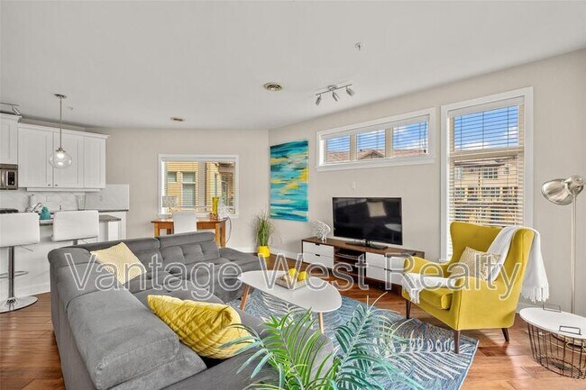 4305-4038 Pritchard Dr in West Kelowna, BC - Building Photo - Building Photo