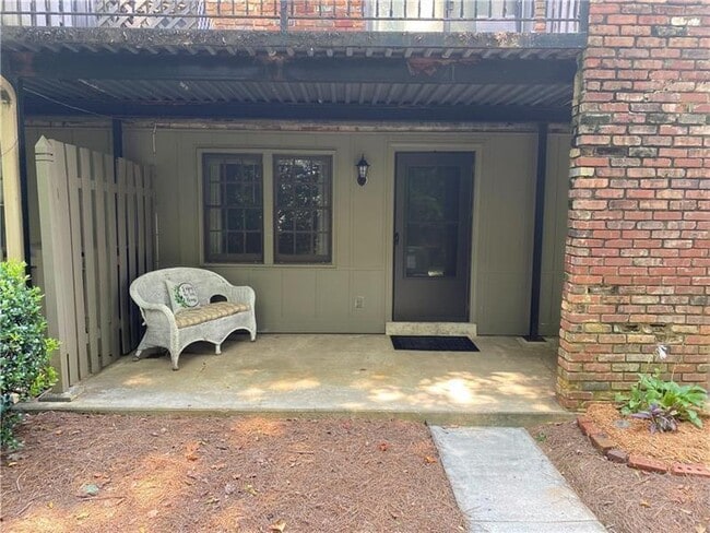 3095 Colonial Way in Chamblee, GA - Building Photo - Building Photo