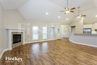 203 Rio Grande Dr in Baytown, TX - Building Photo - Building Photo