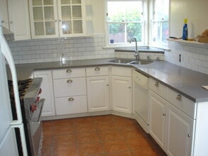 1534 Veteran Ave in Los Angeles, CA - Building Photo - Building Photo