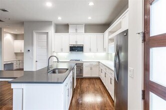 5527 Winton St in Dallas, TX - Building Photo - Building Photo