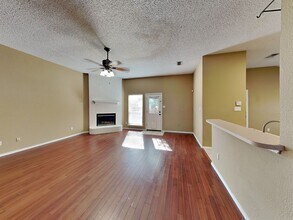 10517 Lone Pine Ln in Fort Worth, TX - Building Photo - Building Photo