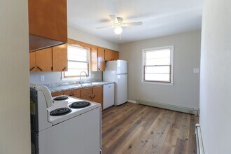 306 MO-124 in Hallsville, MO - Building Photo - Building Photo