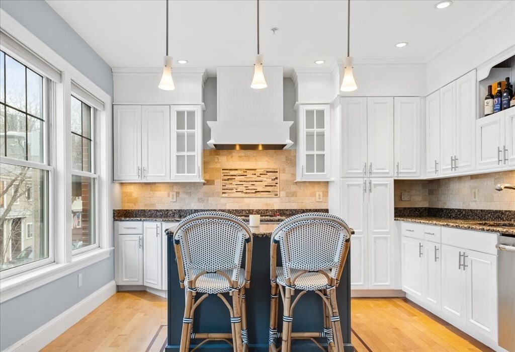 591 E 3rd St in Boston, MA - Building Photo