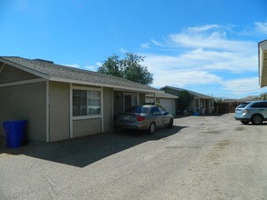 20425 Rimrock Rd in Apple Valley, CA - Building Photo - Building Photo