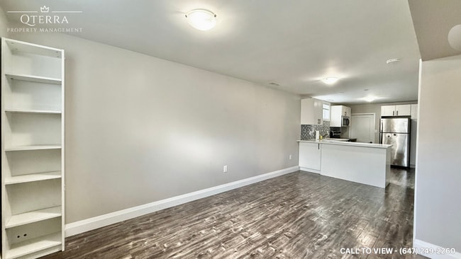 property at 275 Sydney St S