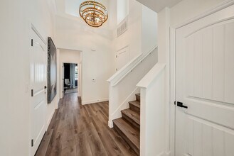 143 N Un St in Hanford, CA - Building Photo - Building Photo