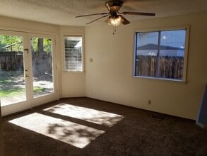 1758 Donegan St in Sparks, NV - Building Photo - Building Photo