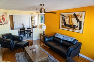 1042 E 93rd St, Unit 1042 2nd Fl in Brooklyn, NY - Building Photo