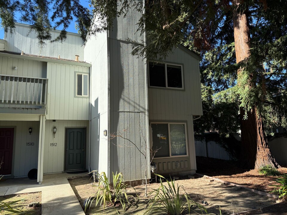 1512 Huddersfield Ct in San Jose, CA - Building Photo