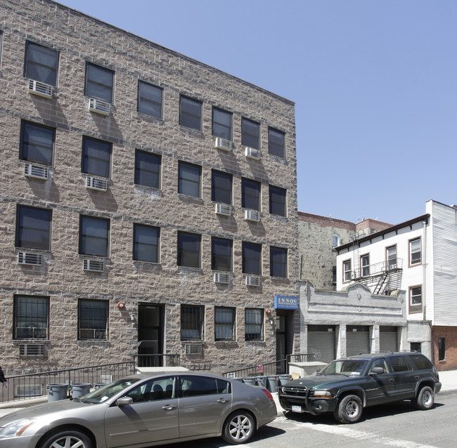 673 Meeker Ave in Brooklyn, NY - Building Photo - Building Photo