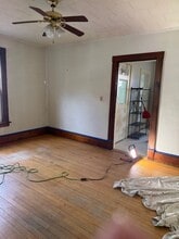 207 Peach St in Barre, MA - Foto de edificio - Building Photo