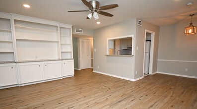 3730 Fairfield Ave, Unit 234 in Shreveport, LA - Building Photo - Building Photo