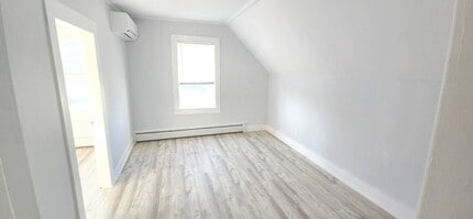 50 Meadow St in Littleton, NH - Foto de edificio - Building Photo