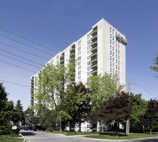 Burnham Glen in Toronto, ON - Building Photo