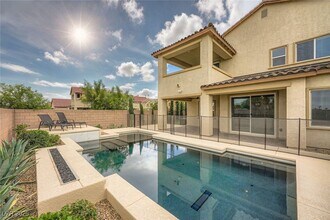 5990 Viscaya Grv St in Las Vegas, NV - Building Photo - Building Photo
