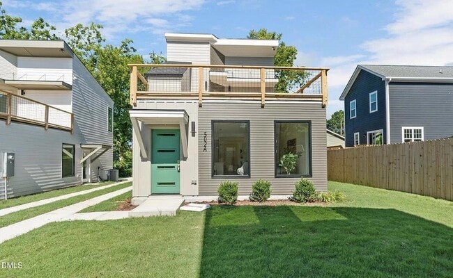 property at 502 Commonwealth St