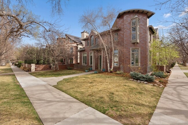 400 Clayton St in Denver, CO - Building Photo - Building Photo