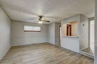 1300 Winnipeg Dr in Yukon, OK - Building Photo - Building Photo
