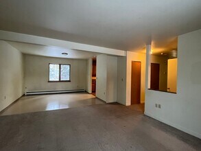 1404 Hampstead Ave in Fairbanks, AK - Building Photo - Building Photo