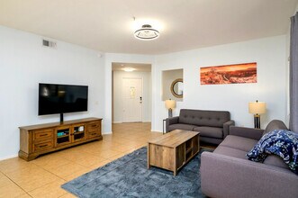 9455 E Raintree Dr, Unit SI ID1255460P in Scottsdale, AZ - Building Photo - Building Photo