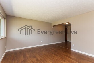 5992 Rena Pl in Dayton, OH - Building Photo - Building Photo