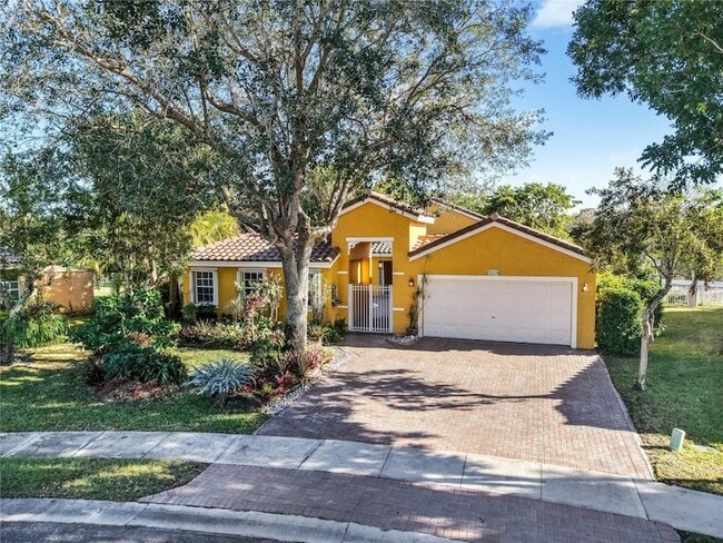 19820 SW 7th Pl in Pembroke Pines, FL - Foto de edificio - Building Photo