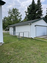 401 Hemlock St in Rhinelander, WI - Foto de edificio - Building Photo