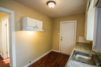 1414 Gorman in San Antonio, TX - Building Photo - Building Photo