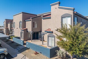 Town Square in Glendale, AZ - Building Photo
